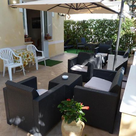 Hotel Monti Riccione Zewnętrze zdjęcie