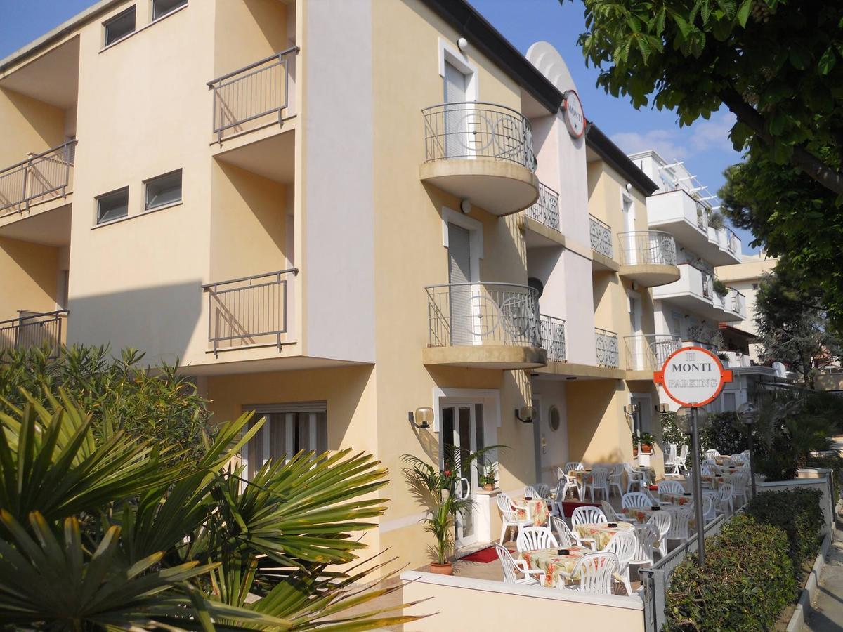 Hotel Monti Riccione Zewnętrze zdjęcie
