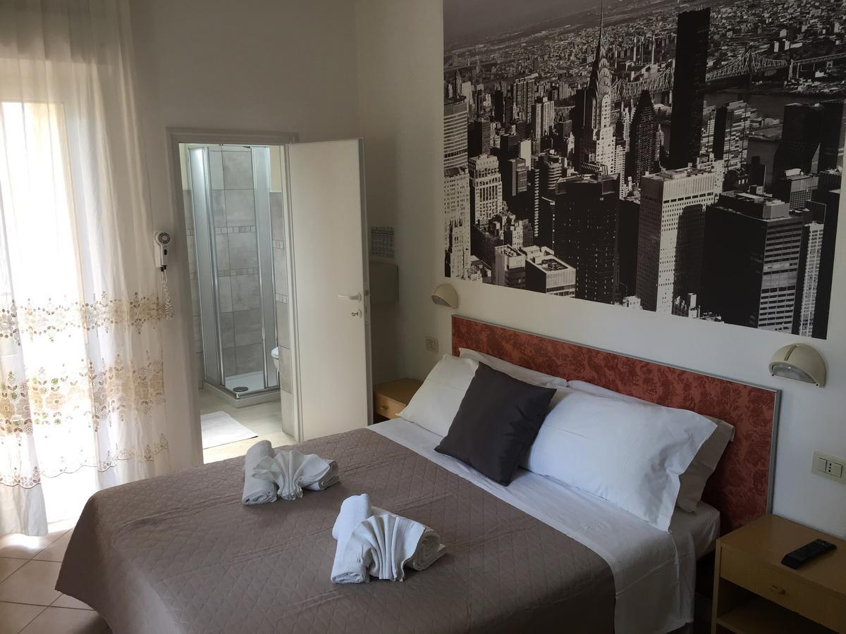 Hotel Monti Riccione Zewnętrze zdjęcie