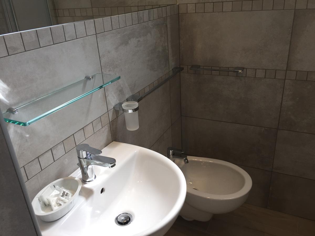 Hotel Monti Riccione Zewnętrze zdjęcie