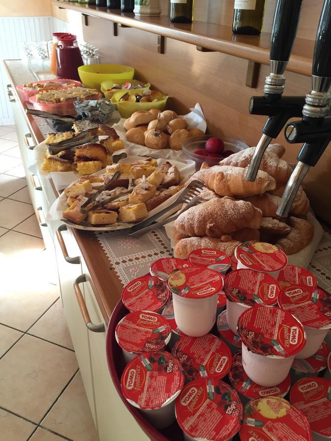 Hotel Monti Riccione Zewnętrze zdjęcie