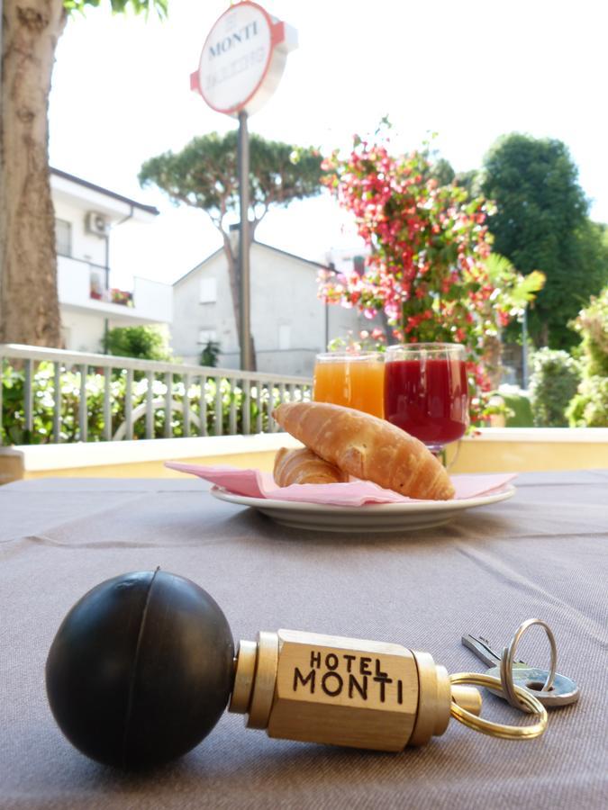 Hotel Monti Riccione Zewnętrze zdjęcie