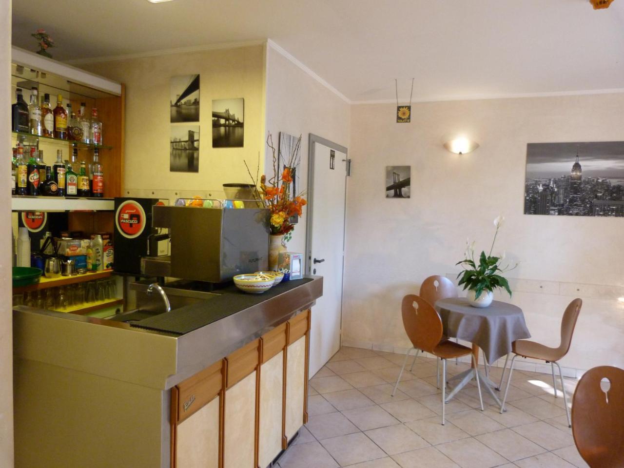 Hotel Monti Riccione Zewnętrze zdjęcie