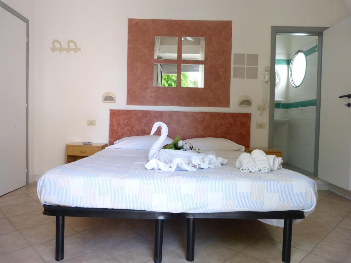 Hotel Monti Riccione Zewnętrze zdjęcie